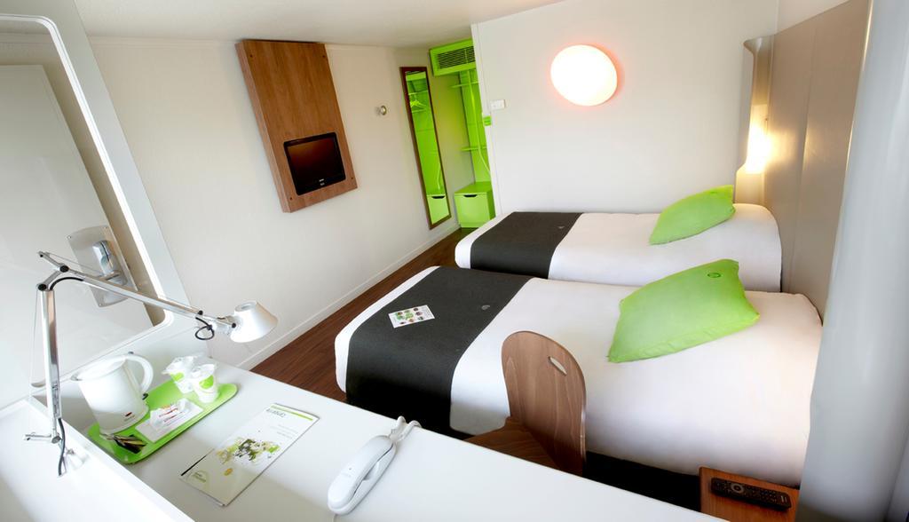 Campanile Clermont-Ferrand ~ Riom Hotell Rom bilde